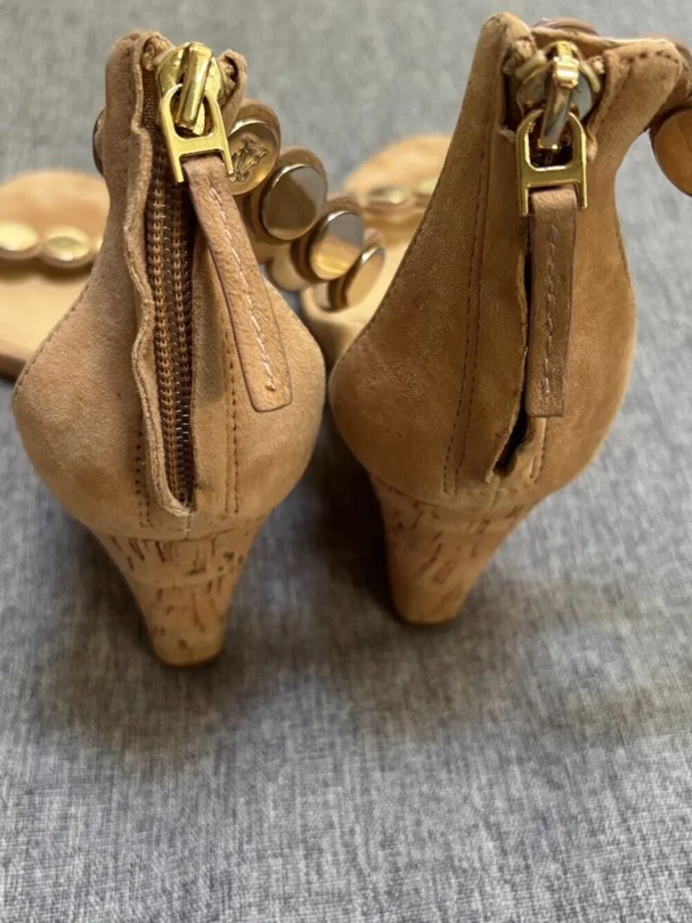Vince Camuto VC Signature Edolie Amalfi tan suede wedge sandals